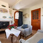 Appartement Jacuzzi Pool House Ama5690 Chalkís