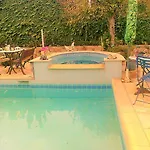 Jacuzzi Pool House Ama5690 Appartement