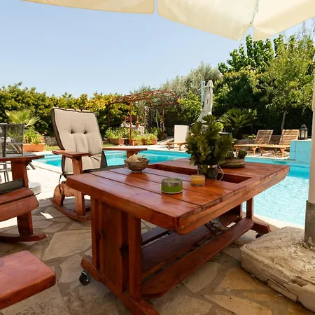 Lägenhet Jacuzzi Pool House Ama5690
