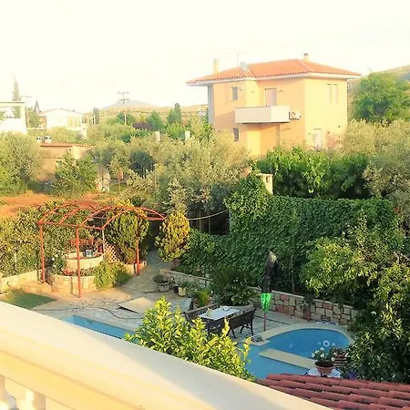 Appartement Jacuzzi Pool House Ama5690 *