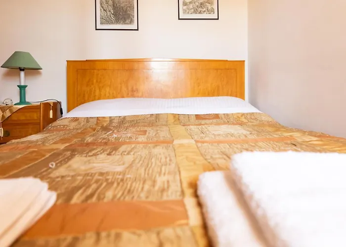 Jacuzzi Pool House Ama5690 Apartment Chalkida