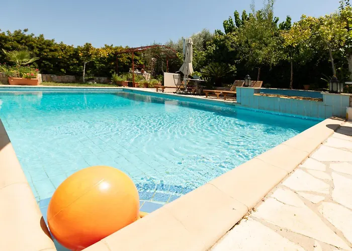 Jacuzzi Pool House Ama5690 Apartment Chalkida