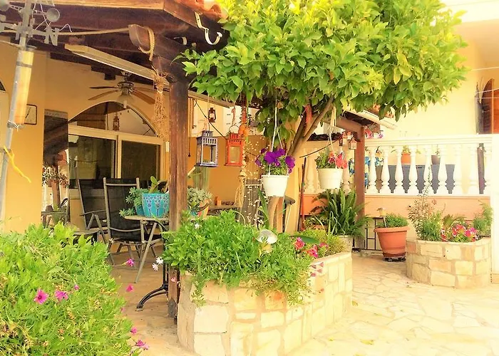 Apartment Jacuzzi Pool House Ama5690 Chalkida