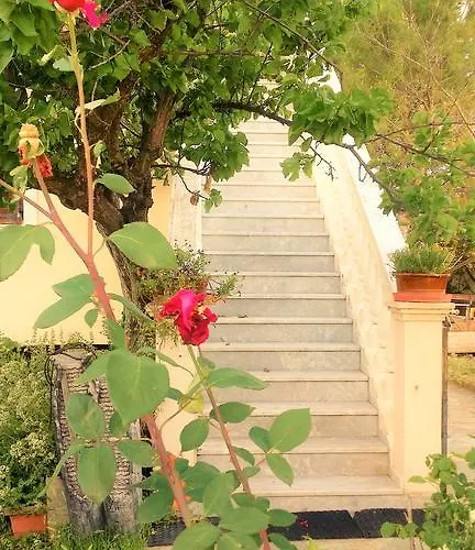 Jacuzzi Pool House Ama5690 * Chalkida